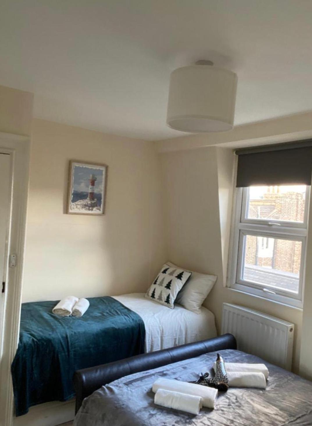 Lovely Private Rooms In Camden, Central London Exterior photo