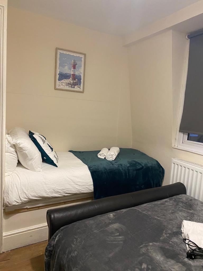 Lovely Private Rooms In Camden, Central London Exterior photo